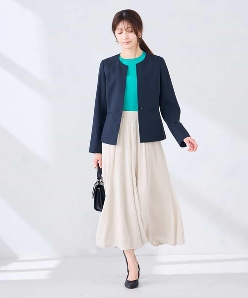 a.v.v(アーヴェヴェ)の「【接触冷感/イージーケア/UVカット/吸水速乾】サマーストレッチキーネックジャケット(ノーカラージャケット・レディース・ネイビー/ベージュ/ライトグレー・36/38/40/42)」の17枚目の写真