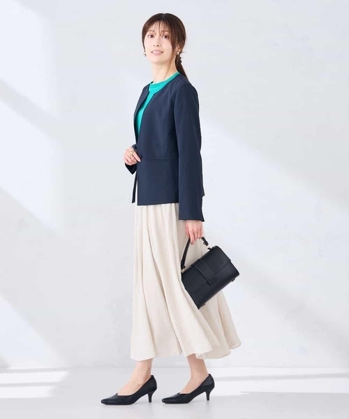 a.v.v(アーヴェヴェ)の「【接触冷感/イージーケア/UVカット/吸水速乾】サマーストレッチキーネックジャケット(ノーカラージャケット・レディース・ネイビー/ベージュ/ライトグレー・36/38/40/42)」の20枚目の写真