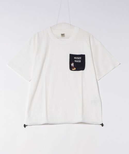 Disney(ディズニー)の「【 Disney 】 Mickey ポケット付き半袖Tシャツ 26S5(Tシャツ/カットソー・レディース・オフホワイト/スミクロ・MEDIUM/LARGE)」の1枚目の写真