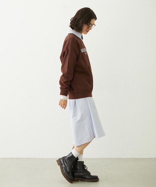 MILKFED.(ミルクフェド)の「STENCIL LOGO WIDE CREW SWEAT TOP(スウェット・レディース・ブラウン/オートミール/ブラック・M/L)」の15枚目の写真