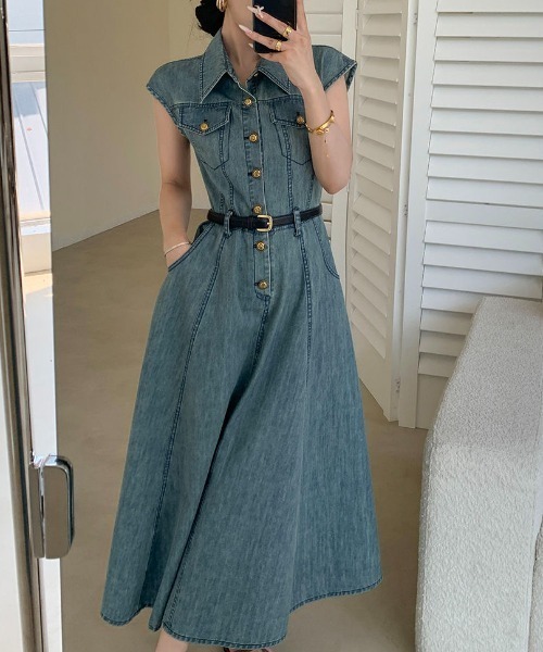 FAVORITO（ファヴォリート）の「ノースリーブデニムワンピース（ワンピース・レディース・ブルー・S/M/L/XL）」の6枚目の写真