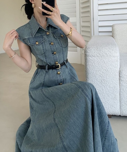 FAVORITO（ファヴォリート）の「ノースリーブデニムワンピース（ワンピース・レディース・ブルー・S/M/L/XL）」の2枚目の写真