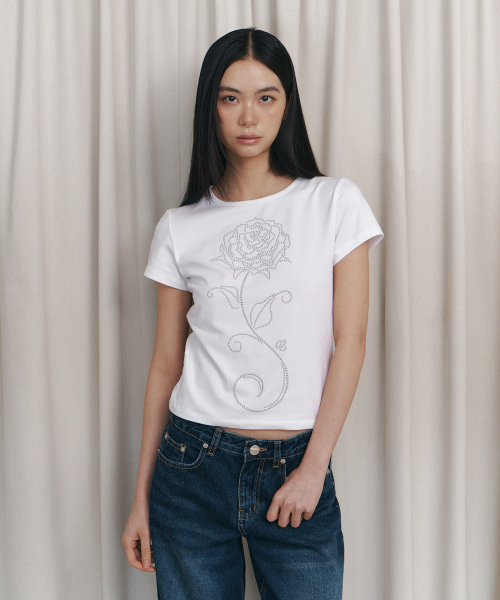 CURETTY(キュリティ)の「C ROSE HOTFIX SLIM T-SHIRT_WHITE(Tシャツ/カットソー・レディース・ホワイト・SMALL)」の4枚目の写真