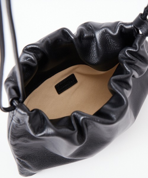 TODAYFUL（トゥデイフル）の「【WEB限定】[TODAYFUL/トゥデイフル] レザー巾着バッグ（ショルダーバッグ・レディース・ブラック・F）」の13枚目の写真