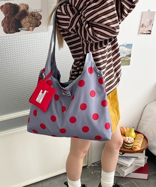 Vipoa(ヴィポア)の「Bicolor polka dot shoulder bag(ショルダーバッグ・レディース・グレー/ブラウン/ホワイト・FREE)」の10枚目の写真
