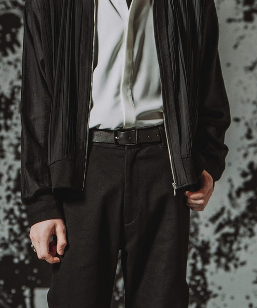 NO ID.(ノーアイディ)の「【NO ID.】Irregular Square Buckle Leather Belt / イレギュラー スクエア バックル レザー ベルト(ベルト・メンズ・ブラック・ONE SIZE)」の12枚目の写真
