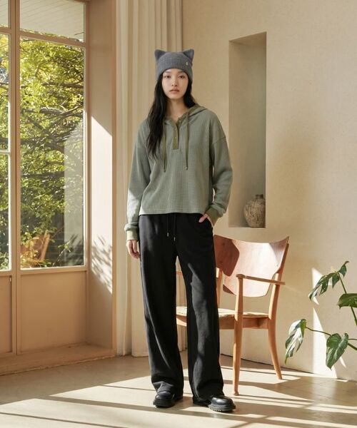 BASIC LABEL（ベーシックラベル）の「Sid one-tuck wide sweatpants 2 Color [BLBT_5001]（スウェットパンツ・レディース・グレー/ブラック・SMALL/MEDIUM/LARGE/X-LARGE）」の7枚目の写真
