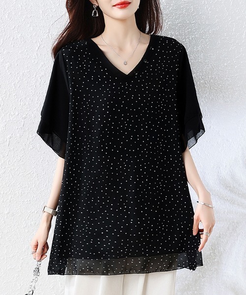 AMAJI(アマジ)の「Vネック プリント シフォンブラウス(シャツ/ブラウス・レディース・ブラック・LARGE/X-LARGE/XX-LARGE)」の1枚目の写真