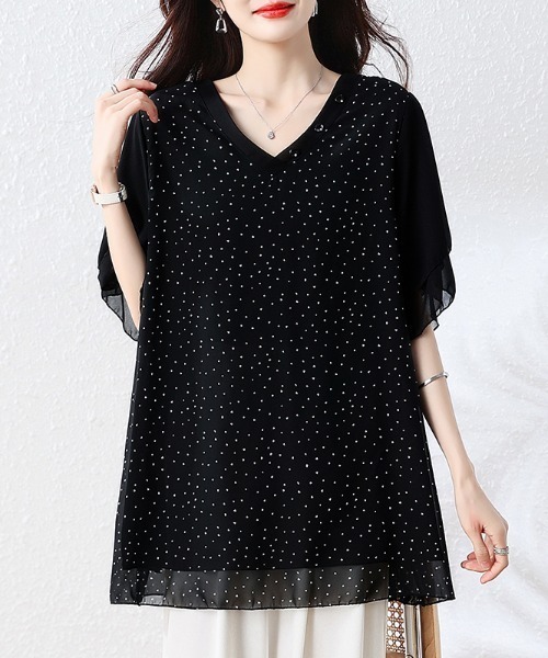 AMAJI(アマジ)の「Vネック プリント シフォンブラウス(シャツ/ブラウス・レディース・ブラック・LARGE/X-LARGE/XX-LARGE)」の2枚目の写真