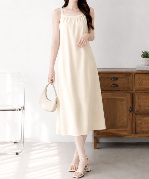 Megil(メギル)の「アメリカンスリーブシフォンロングワンピース(ワンピース・レディース・アイボリー・SMALL/MEDIUM/LARGE/X-LARGE)」の1枚目の写真