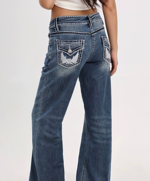 AVYL(アヴィル)の「バックポケット刺繍ローライズワイドバギーデニムパンツ(デニムパンツ・レディース・ブルー・S/M/L)」の10枚目の写真