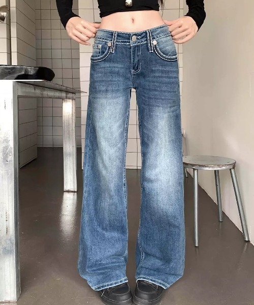 AVYL(アヴィル)の「バックポケット刺繍ローライズワイドバギーデニムパンツ(デニムパンツ・レディース・ブルー・S/M/L)」の13枚目の写真