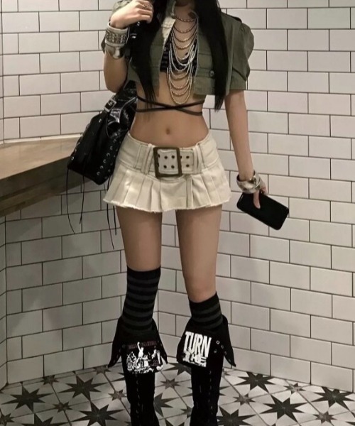 LAMPOON(ランプーン)の「ナポレオンショートジャケット(その他アウター・レディース・グリーン・SMALL/MEDIUM/LARGE)」の5枚目の写真