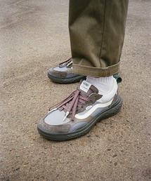 VANS（バンズ）の「MTE ウルトラレンジ NEO VR3 / UltraRange Neo VR3 LIGHT GREEN VN000BCEBHG1（スニーカー）」