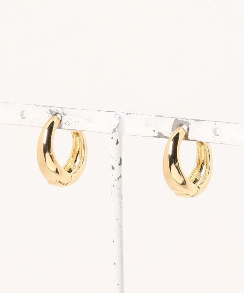 B.I.D.(ビーアイディー)の「《Bz》【456867】シンプルドロップピアス/ペア(RZ)(ピアス(両耳用)・メンズ・シルバー/ゴールド・F)」の3枚目の写真
