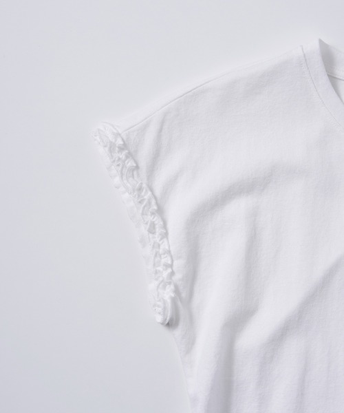 AJUGA.(アジュガ)の「フリルスリーブデザインTシャツ(Tシャツ/カットソー・レディース・ブラック/ホワイト・FREE)」の10枚目の写真