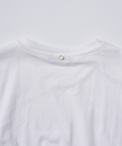 AJUGA.(アジュガ)の「フリルスリーブデザインTシャツ(Tシャツ/カットソー・レディース・ブラック/ホワイト・FREE)」の14枚目の写真