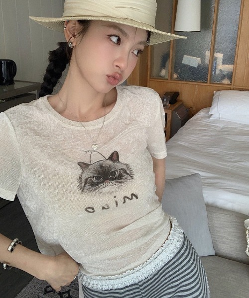 CHUN CHUN NOTES（チュンチュンノーツ）の「26SS/シアーフロッキーキャットプリントTシャツ（Tシャツ/カットソー・レディース・アイボリー・F）」の5枚目の写真