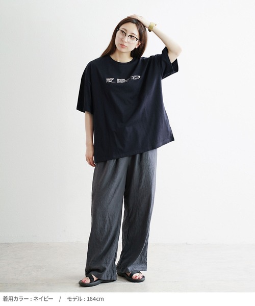 e-zakkamania stores（イーザッカマニアストアーズ）の「アソートロゴ＆マーク刺繍 BIGTシャツ（Tシャツ/カットソー・レディース・ネイビー/グレイッシュベージュ/オートミール・フリー）」の13枚目の写真