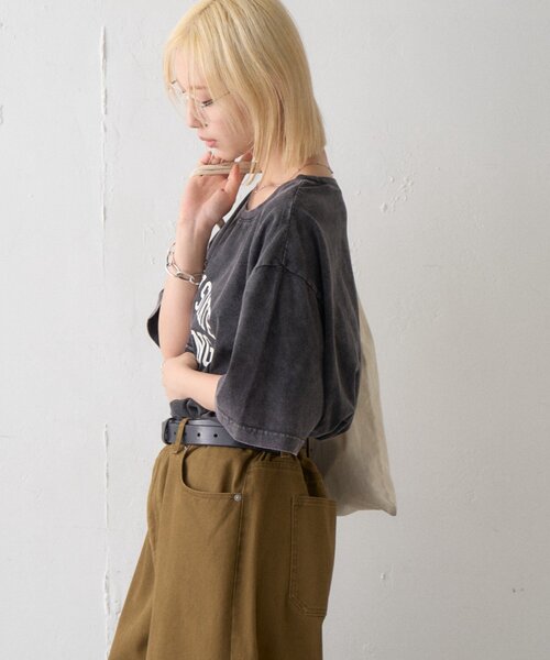 CIAOPANIC TYPY（チャオパニックティピー）の「∴アシッドウォッシュカレッジロゴオーバーTee（Tシャツ/カットソー・レディース・チャコールグレー/ブラウン/グレー系その他・ONE SIZE）」の6枚目の写真