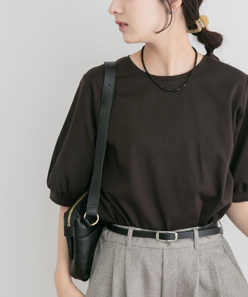 ITEMS URBANRESEARCH(アイテムズ アーバンリサーチ)の「袖デザインカットソー(Tシャツ/カットソー・レディース・ブラウン/ホワイト/ブラック/ライトブルー・FREE)」の1枚目の写真