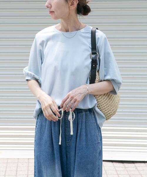 ITEMS URBANRESEARCH(アイテムズ アーバンリサーチ)の「袖デザインカットソー(Tシャツ/カットソー・レディース・ブラウン/ホワイト/ブラック/ライトブルー・FREE)」の4枚目の写真