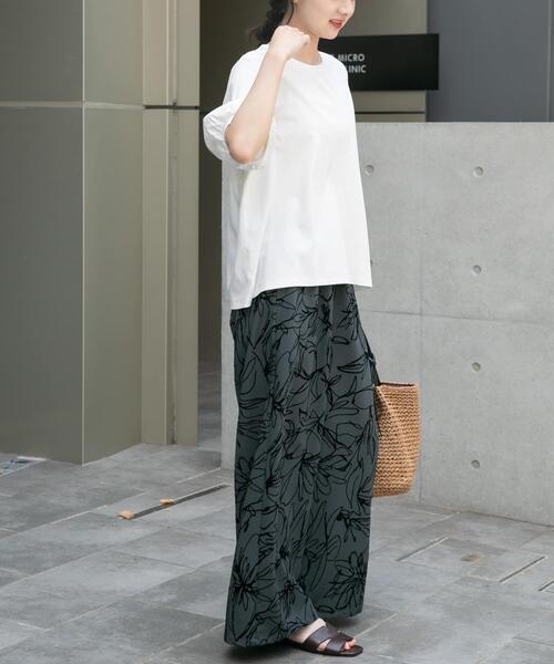 ITEMS URBANRESEARCH(アイテムズ アーバンリサーチ)の「袖デザインカットソー(Tシャツ/カットソー・レディース・ブラウン/ホワイト/ブラック/ライトブルー・FREE)」の18枚目の写真