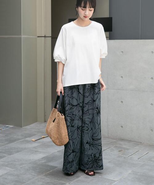 ITEMS URBANRESEARCH(アイテムズ アーバンリサーチ)の「袖デザインカットソー(Tシャツ/カットソー・レディース・ブラウン/ホワイト/ブラック/ライトブルー・FREE)」の19枚目の写真