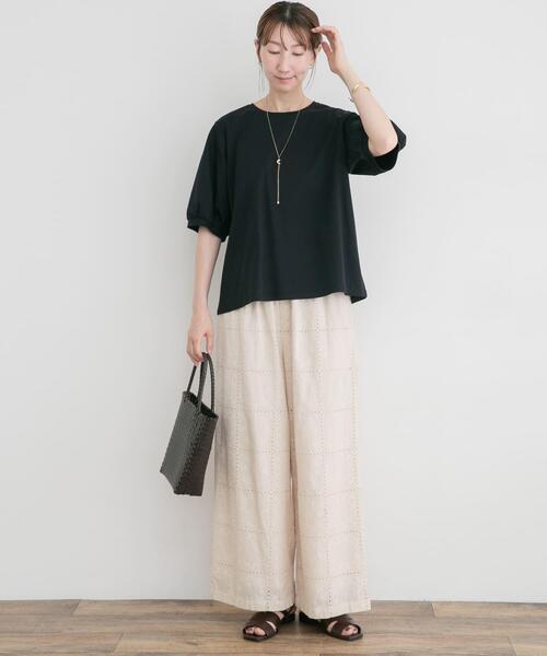 ITEMS URBANRESEARCH(アイテムズ アーバンリサーチ)の「袖デザインカットソー(Tシャツ/カットソー・レディース・ブラウン/ホワイト/ブラック/ライトブルー・FREE)」の15枚目の写真