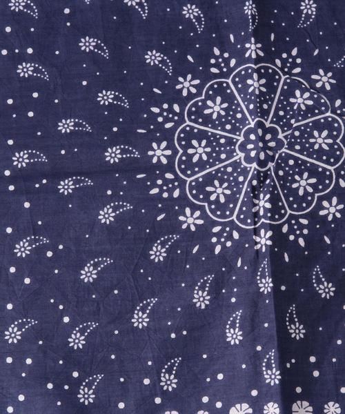 Another Edition(アナザーエディション)の「BINDUバンダナビッグスカーフ/BINDU BANDANA BIG SCF◆(バンダナ/スカーフ・レディース・ホワイト/ネイビー・FREE)」の5枚目の写真