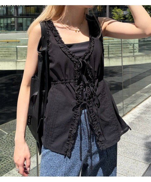 LE CIEL BLEU(ルシェルブルー)の「フリルブラウス / Frill Blouse(シャツ/ブラウス・レディース・ブラック/ホワイト・36)」の16枚目の写真