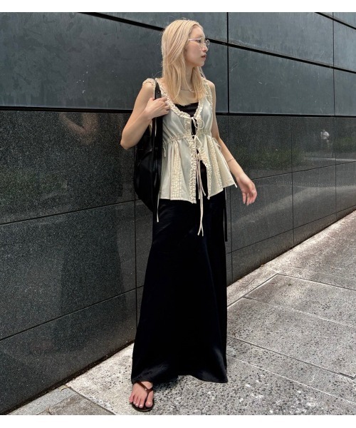 LE CIEL BLEU(ルシェルブルー)の「フリルブラウス / Frill Blouse(シャツ/ブラウス・レディース・ブラック/ホワイト・36)」の20枚目の写真