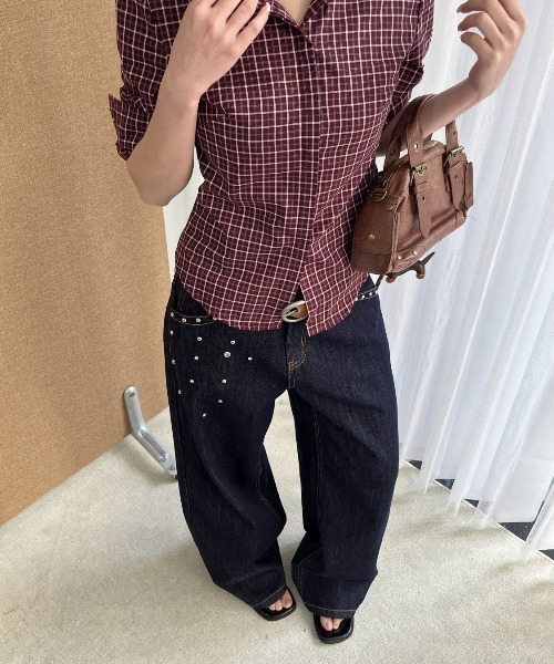 CHUN CHUN NOTES(チュンチュンノーツ)の「26AW/スタッズデザイン ワイドデニムパンツ(デニムパンツ・レディース・ネイビー/ブラック・M/S/L)」の5枚目の写真