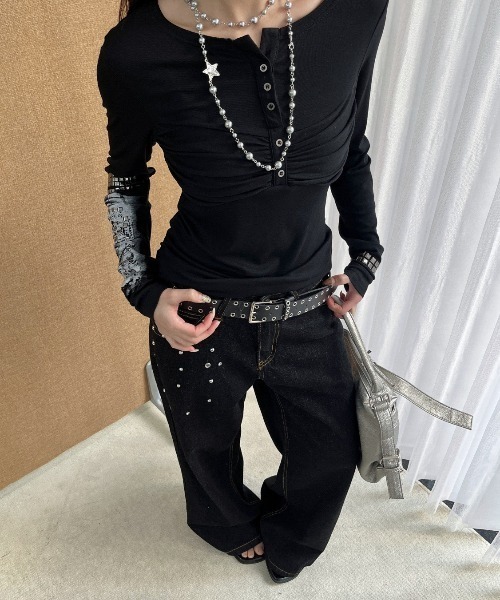 CHUN CHUN NOTES(チュンチュンノーツ)の「26AW/スタッズデザイン ワイドデニムパンツ(デニムパンツ・レディース・ネイビー/ブラック・M/S/L)」の10枚目の写真