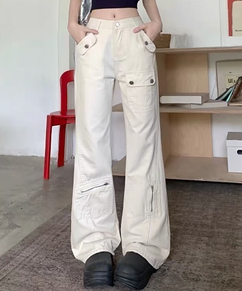 Sibra（シブラ）の「フラップポケットデザインルーズカーゴパンツ（カーゴパンツ・レディース・ベージュ・S/M/L）」の3枚目の写真