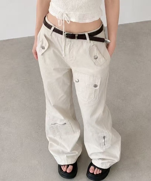 Sibra（シブラ）の「フラップポケットデザインルーズカーゴパンツ（カーゴパンツ・レディース・ベージュ・S/M/L）」の10枚目の写真