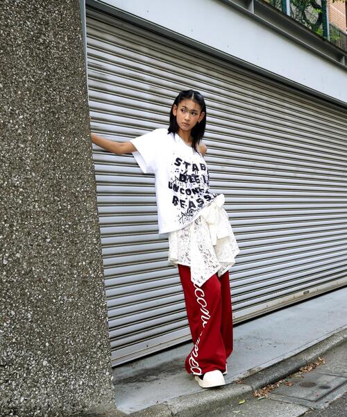 L.H.P（エルエイチピー）の「DeEVA/ディーヴァ/off-Shoulder Tee（Tシャツ/カットソー・レディース・ホワイト/ブラック・F）」の12枚目の写真