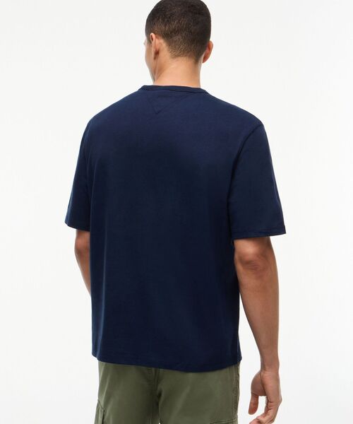 tommy jeans（トミー ジーンズ）の「ユニセックス クラシックロゴ入りオーバーサイズTシャツ（Tシャツ/カットソー・メンズ・ネイビー/グリーン系その他4・LARGE/SMALL/MEDIUM）」の7枚目の写真