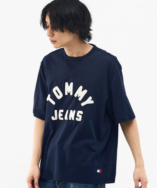 tommy jeans（トミー ジーンズ）の「ユニセックス クラシックロゴ入りオーバーサイズTシャツ（Tシャツ/カットソー・メンズ・ネイビー/グリーン系その他4・LARGE/SMALL/MEDIUM）」の10枚目の写真