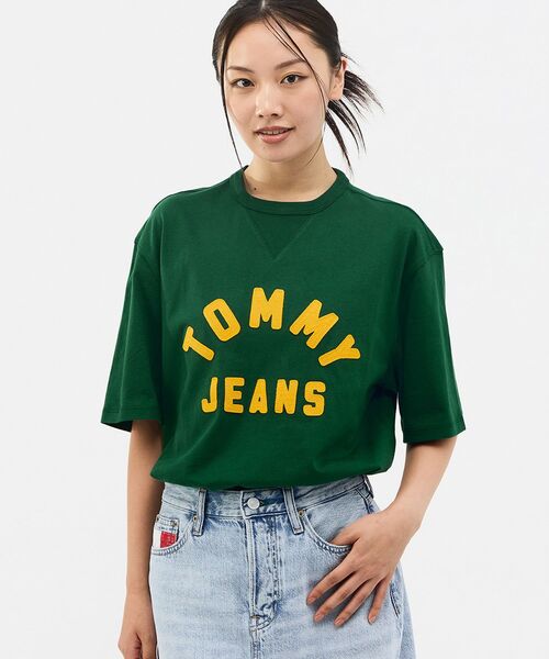tommy jeans（トミー ジーンズ）の「ユニセックス クラシックロゴ入りオーバーサイズTシャツ（Tシャツ/カットソー・メンズ・ネイビー/グリーン系その他4・LARGE/SMALL/MEDIUM）」の20枚目の写真