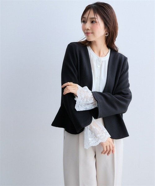 7days Life Styling(セブンデイズライフスタイリング)の「袖口レースバンドカラーギャザーブラウス(シャツ/ブラウス・レディース・ブラック/オフホワイト・M/L/LL/3L)」の5枚目の写真
