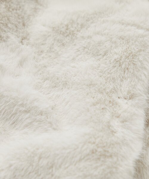 La boutique BonBon（ラブティックボンボン）の「Mink-like fauxfurコート（その他アウター・レディース・チャコールグレー/オフホワイト・FREE）」の12枚目の写真