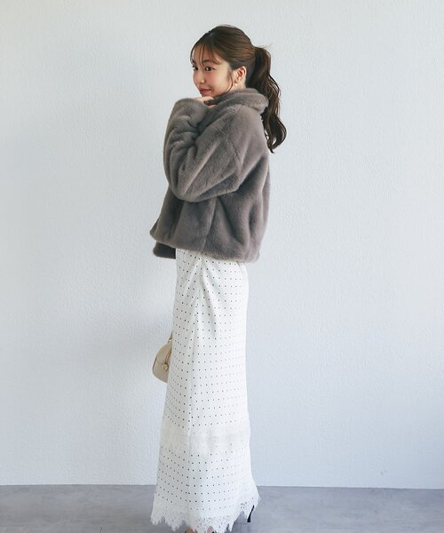 La boutique BonBon（ラブティックボンボン）の「Mink-like fauxfurコート（その他アウター・レディース・チャコールグレー/オフホワイト・FREE）」の18枚目の写真