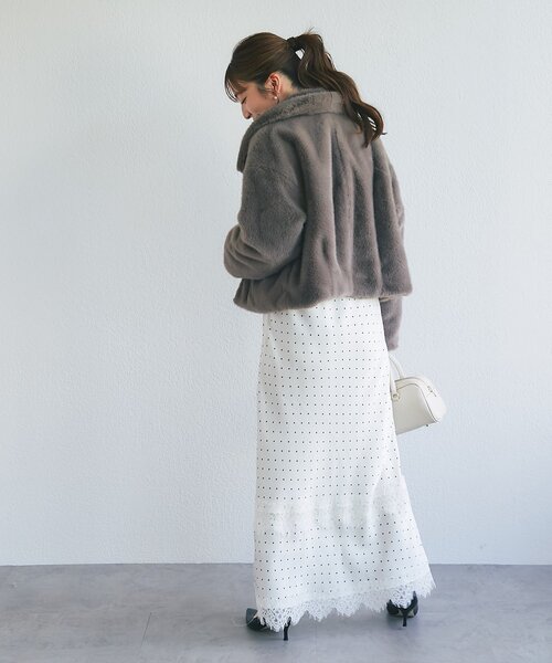 La boutique BonBon（ラブティックボンボン）の「Mink-like fauxfurコート（その他アウター・レディース・チャコールグレー/オフホワイト・FREE）」の19枚目の写真