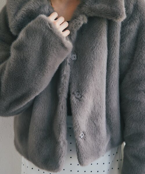 La boutique BonBon（ラブティックボンボン）の「Mink-like fauxfurコート（その他アウター・レディース・チャコールグレー/オフホワイト・FREE）」の20枚目の写真