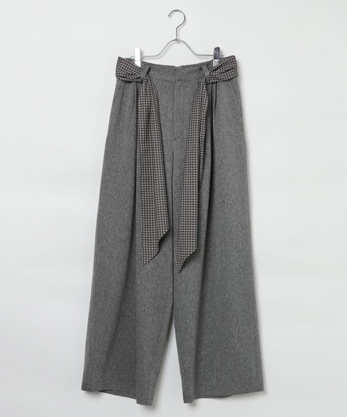 PBLIM(ページボーイリム)の「《UNISEX/セットアップ対応》タイスカーフツキスラックス(スラックス・レディース・チャコールグレー/ブラウン・MEDIUM/LARGE)」の13枚目の写真
