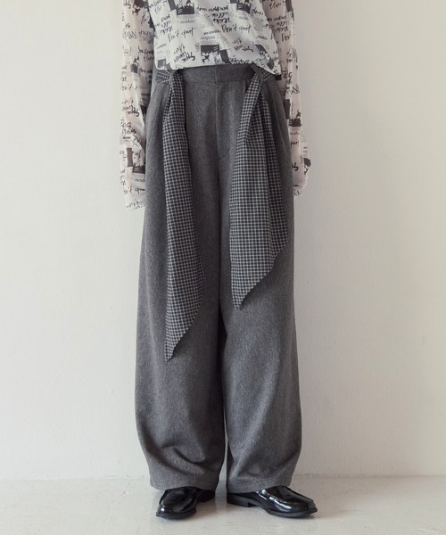 PBLIM(ページボーイリム)の「《UNISEX/セットアップ対応》タイスカーフツキスラックス(スラックス・レディース・チャコールグレー/ブラウン・MEDIUM/LARGE)」の15枚目の写真