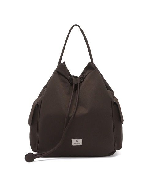 Snow Peak(スノーピーク)の「Snow Peak / SOFTWILL BUCKET BAG 7L ソフトウィル バケットバッグ 7L 海外限定(ショルダーバッグ・レディース・ブラック/ベージュ/ブラウン・ONE SIZE)」の2枚目の写真