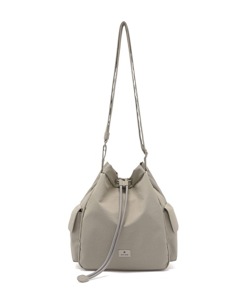 Snow Peak(スノーピーク)の「Snow Peak / SOFTWILL BUCKET BAG 7L ソフトウィル バケットバッグ 7L 海外限定(ショルダーバッグ・レディース・ブラック/ベージュ/ブラウン・ONE SIZE)」の6枚目の写真