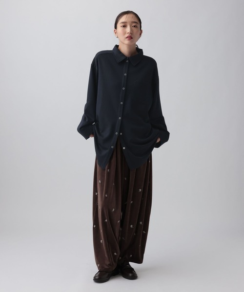 LEPSIM(レプシィム)の「ポンチボタンシャツチュニック 1068673(シャツ/ブラウス・レディース・ピンク/ネイビー/チャコールグレー/ブラウン・FREE)」の22枚目の写真